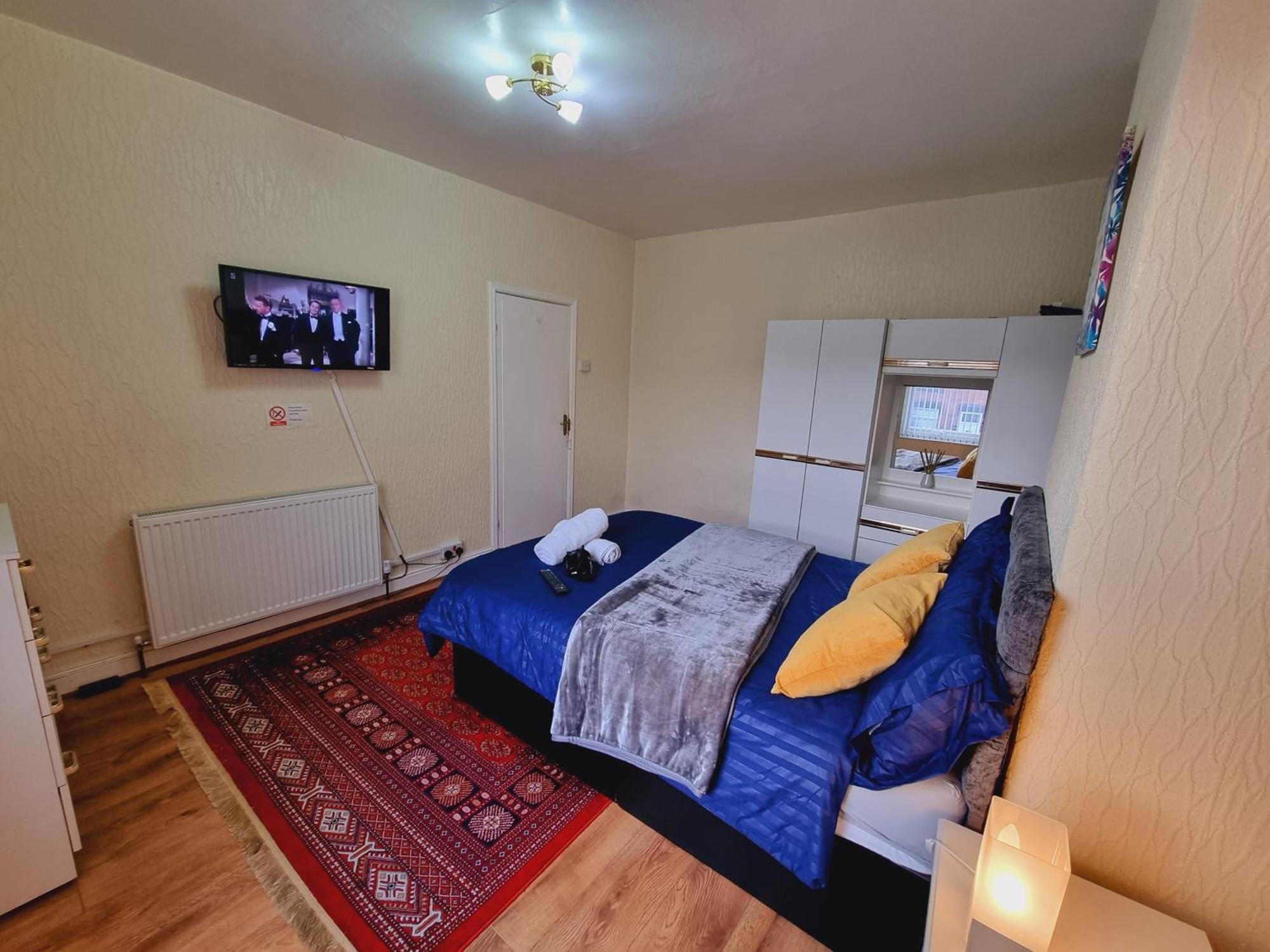 Готель Bright Sunny, Double Bed With Garden, Tv And Wi-Fi Лідс Екстер'єр фото